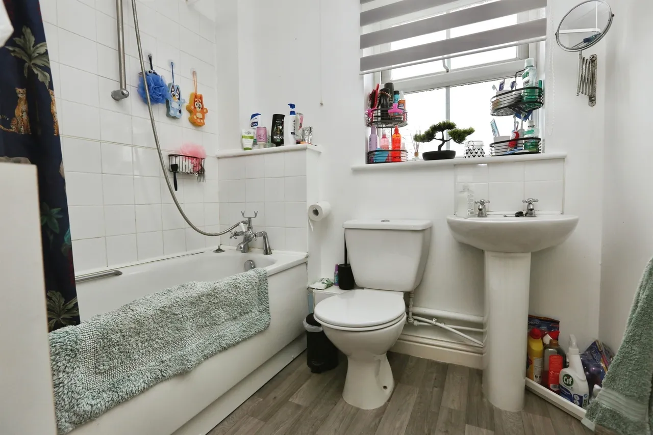 Lovelock Terrace, Gosport, photo 10