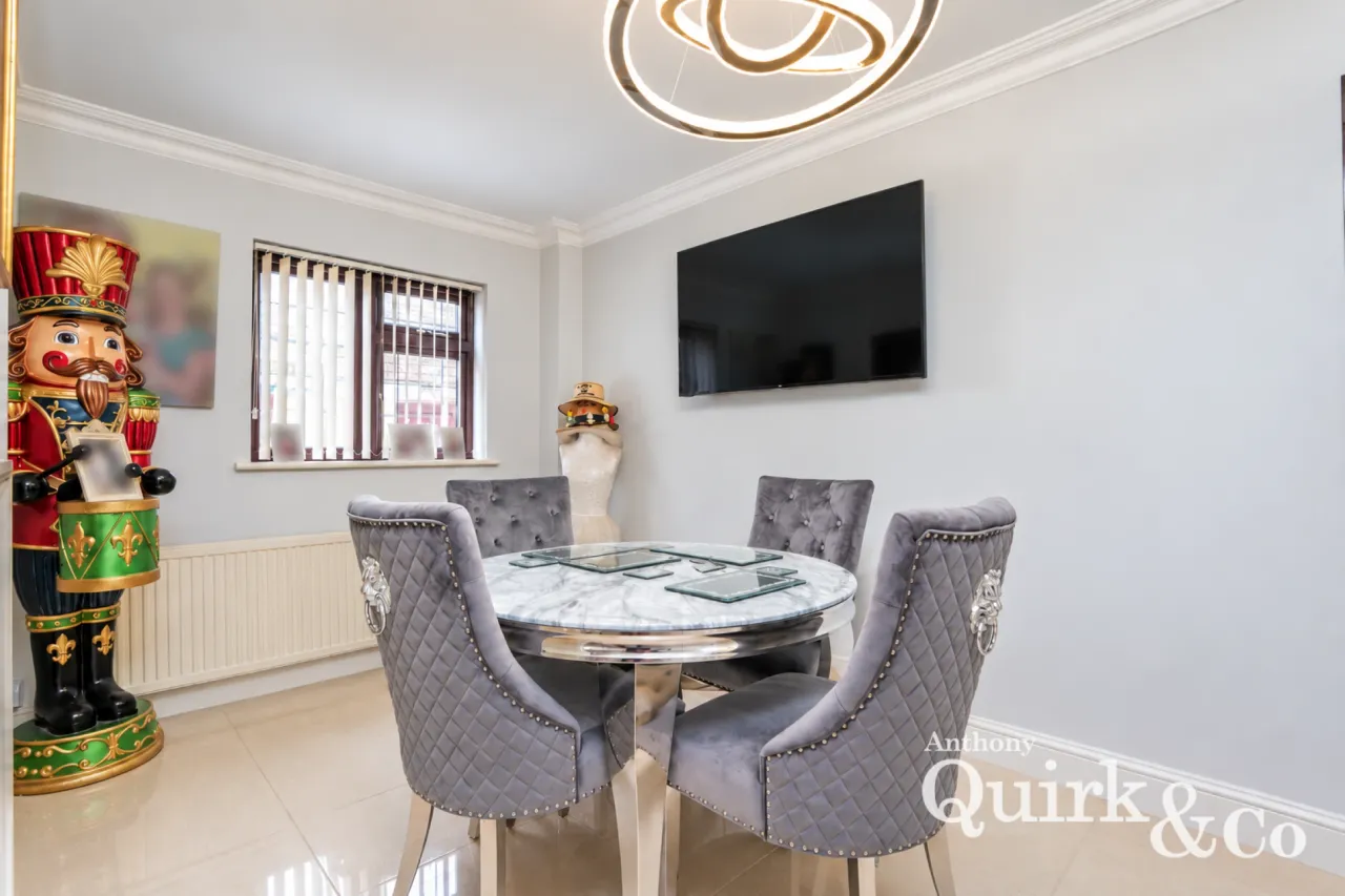 Gafzelle Drive, Canvey Island, SS8, photo 8