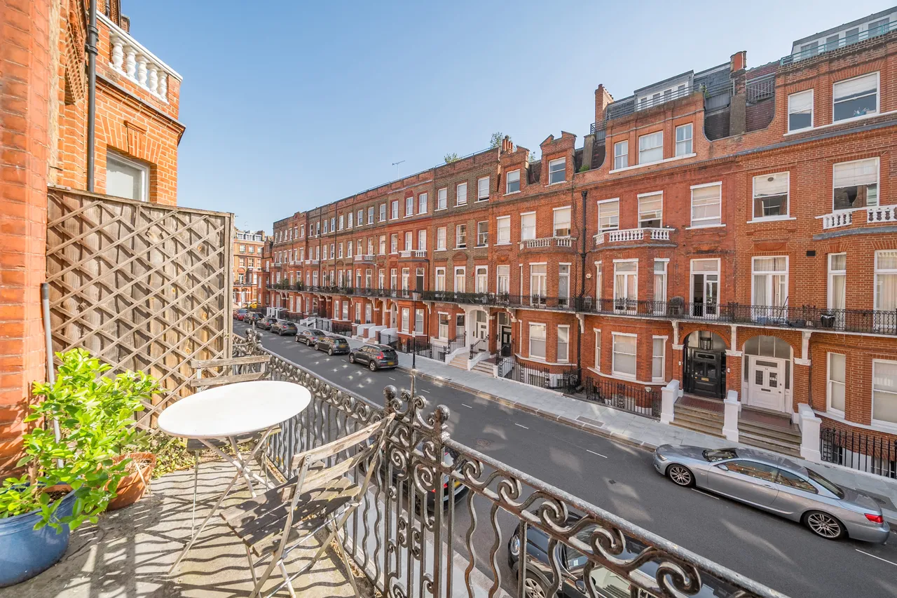 1 bed flat for sale — Rosary Gardens, London, SW7