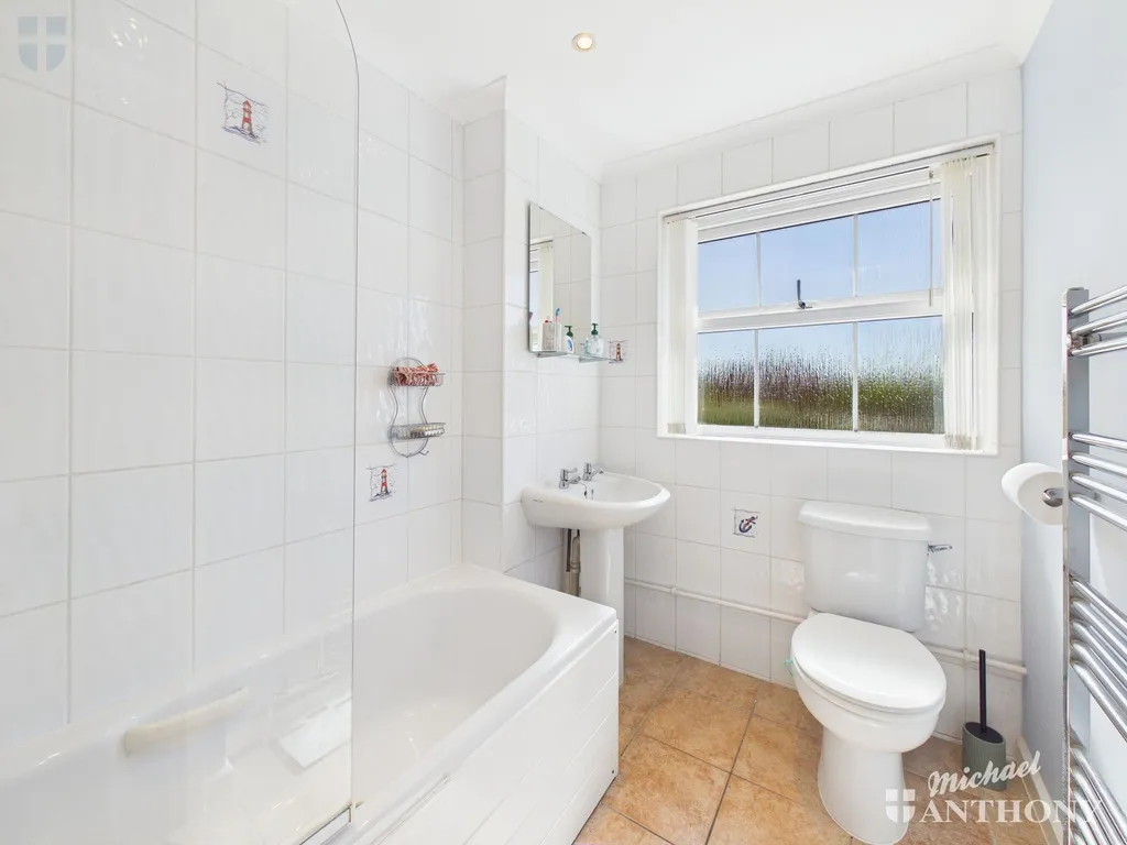 Elham Way, Aylesbury, HP21 9XN, photo 9
