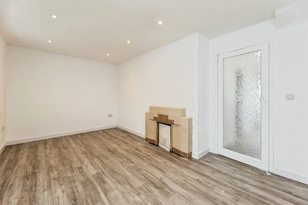 Priory Road, Featherstone, Pontefract, photo 3