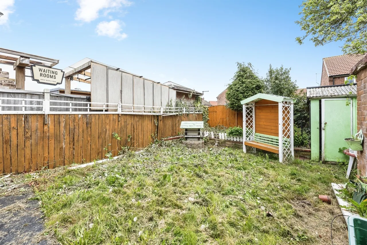 Priory Road, Featherstone, Pontefract, photo 4