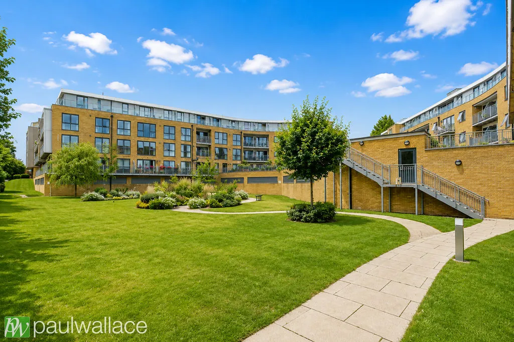 Smeaton Court, Hertford, SG13, photo 16