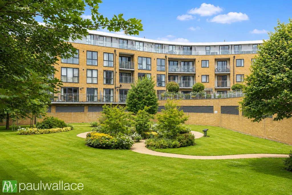 Smeaton Court, Hertford, SG13, photo 14