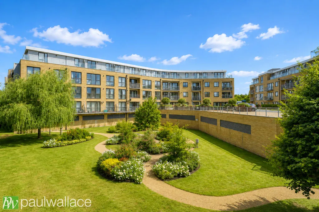 Smeaton Court, Hertford, SG13, photo 15