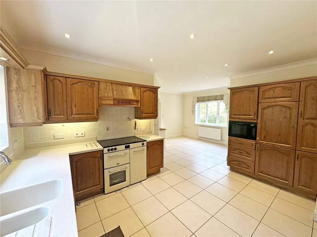 Brockenhurst, Hampshire, photo 9