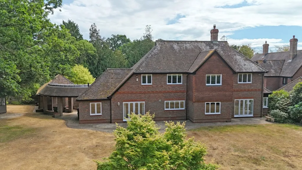 Brockenhurst, Hampshire, photo 2