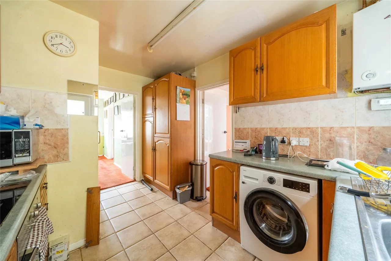 Blackthorn Close, Reigate, RH2, photo 12