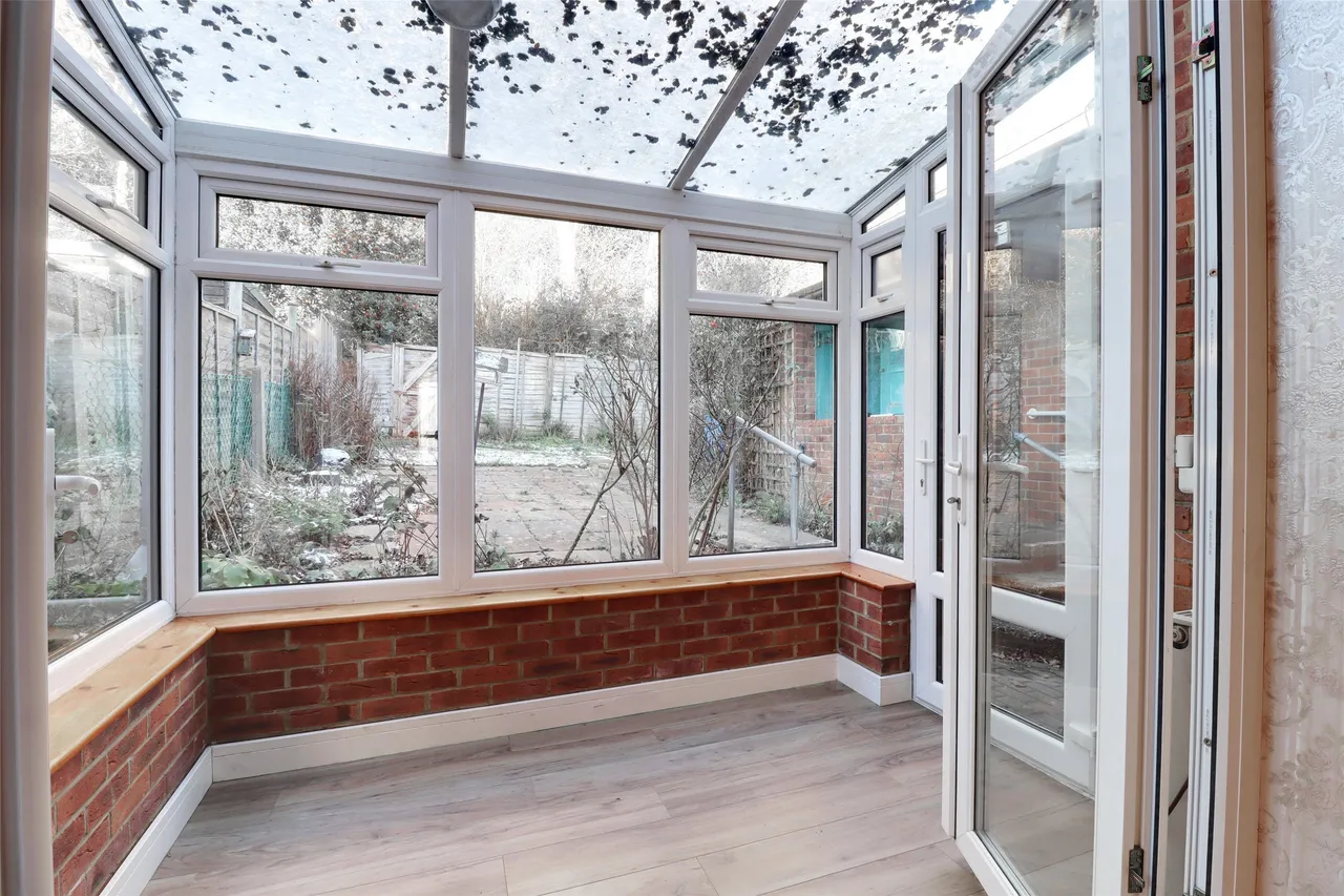 Blackthorn Close, Reigate, RH2, photo 9