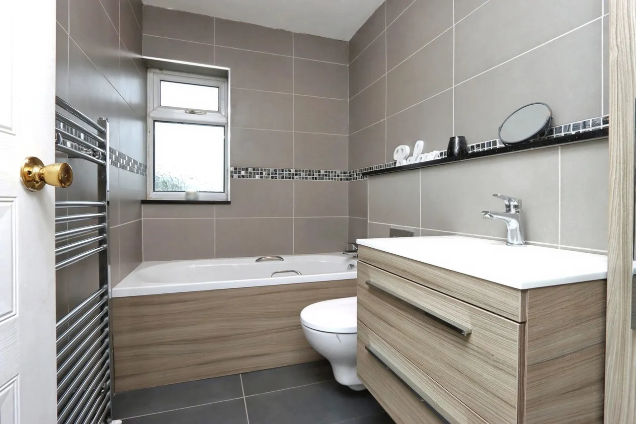 Rothbury Close, Sothall, Sheffield, S20, photo 21