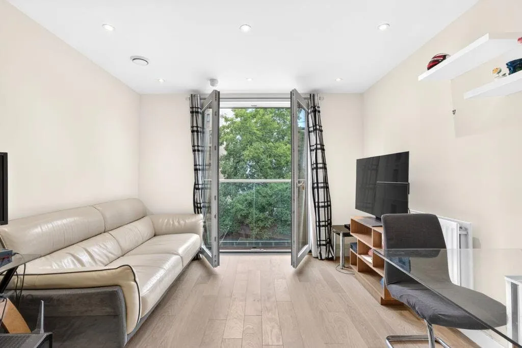 Devizes Street, London, N1, photo 13