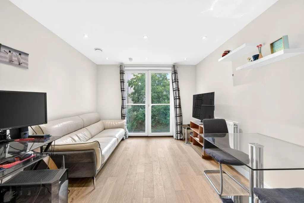 Devizes Street, London, N1, photo 9