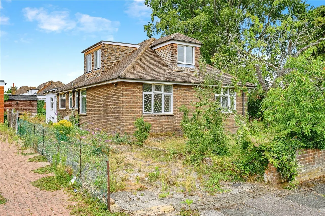East Hill Road, Houghton Regis, Dunstable, Bedfordshire, LU5, photo 24
