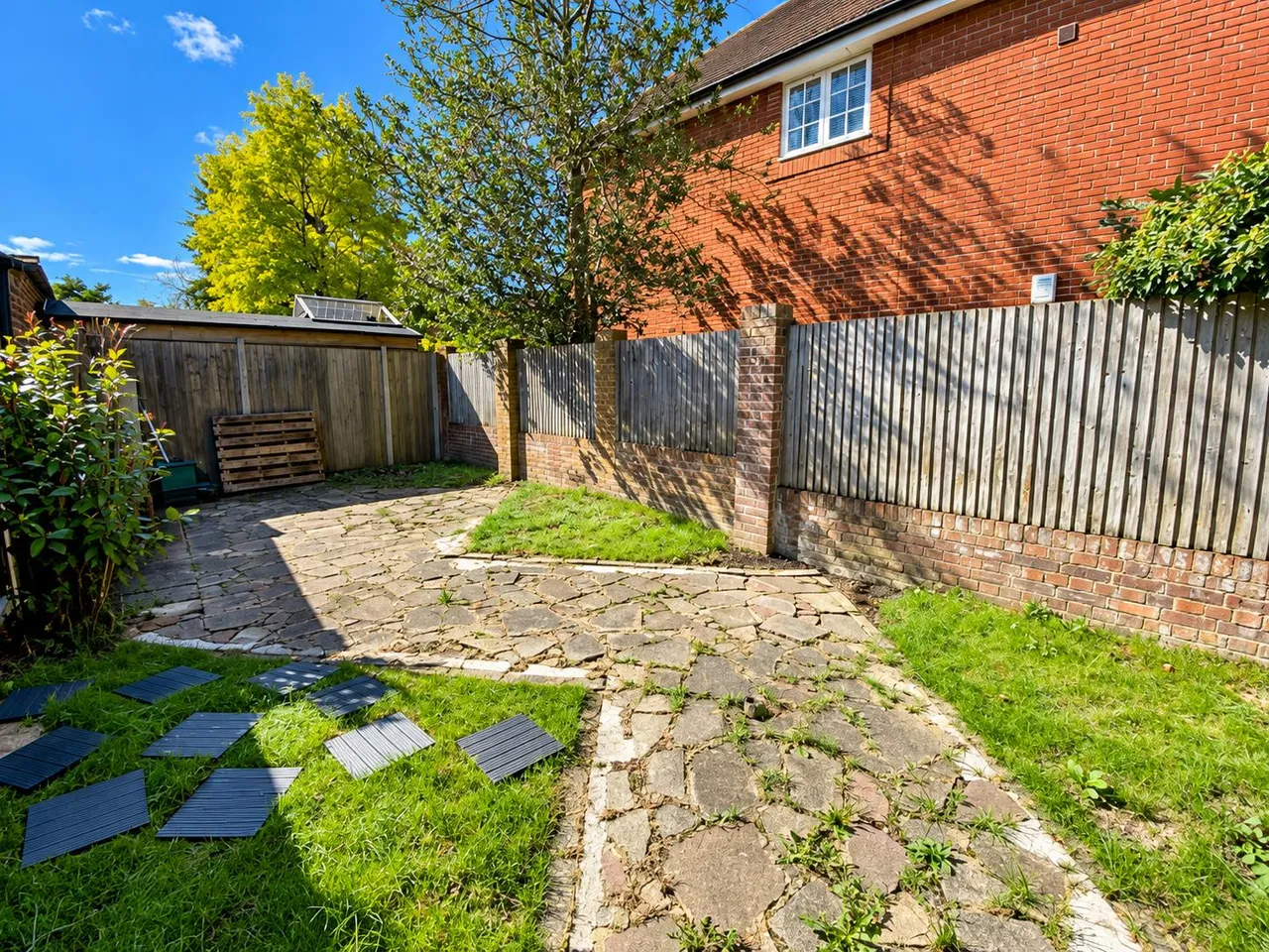 Hereford Close, Epsom, KT18, photo 6