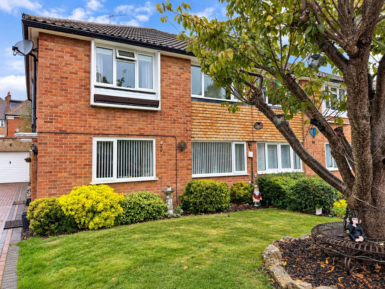 Hereford Close, Epsom, KT18, photo 7