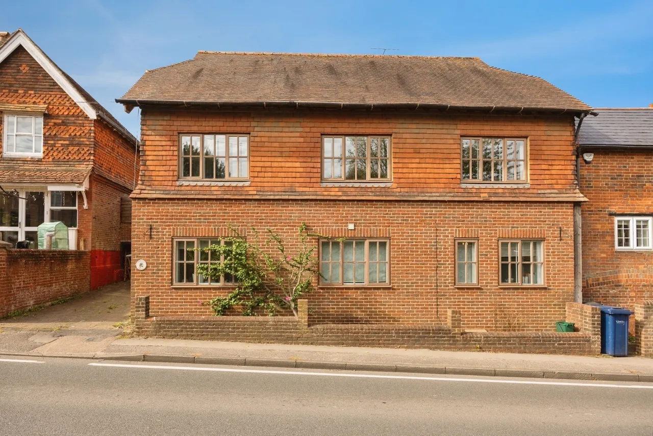 Petworth Road, Witley, GU8, photo 21