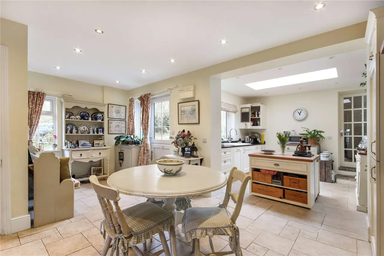 Mount Pleasant, Lamberhurst, Tunbridge Wells, Kent, TN3 8LU, photo 4