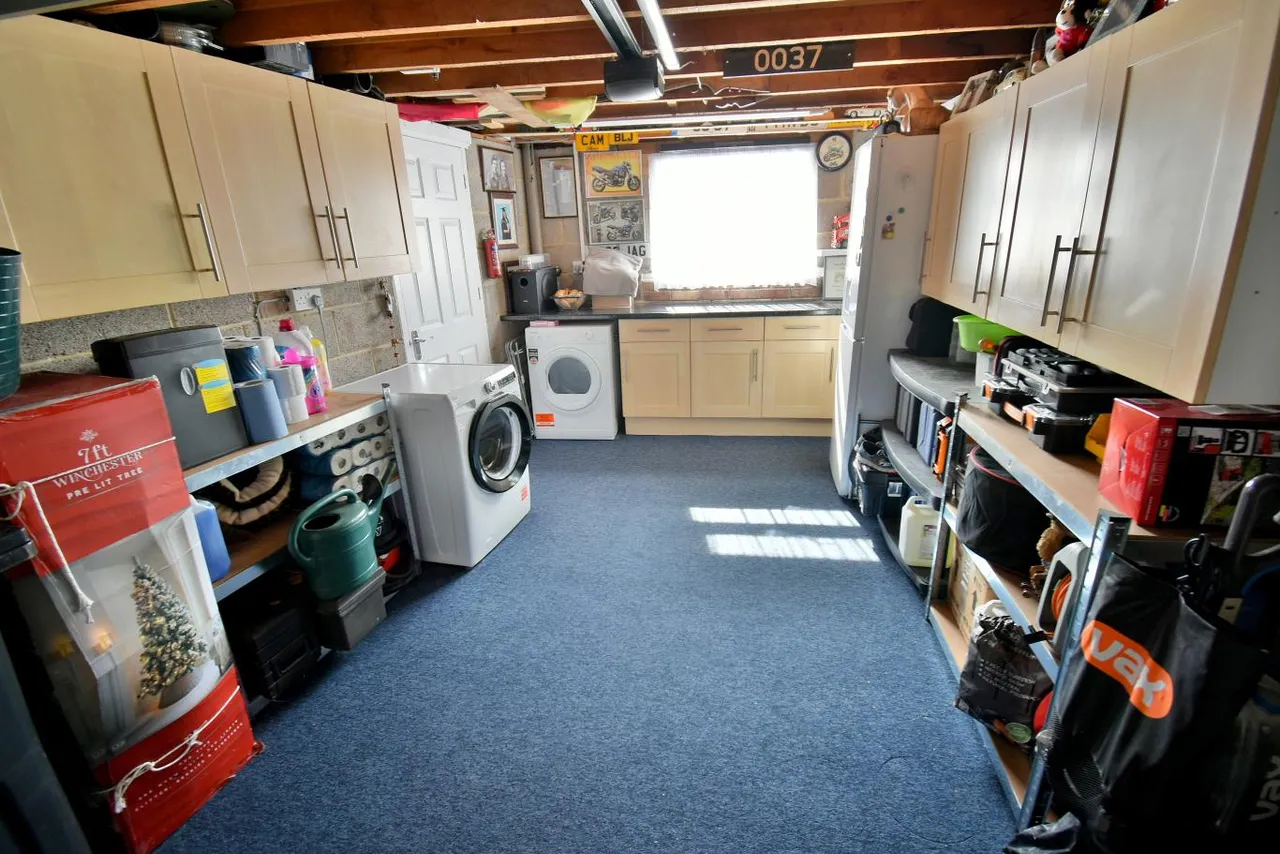 Ameysford Road, BH22, photo 11