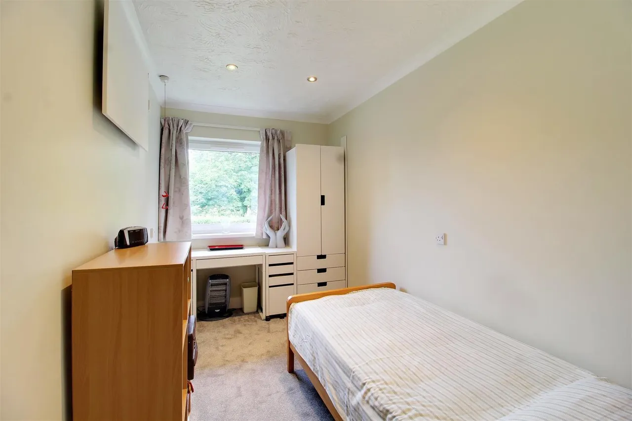 Billy Lows Lane, Potters Bar EN6 1XW, photo 8