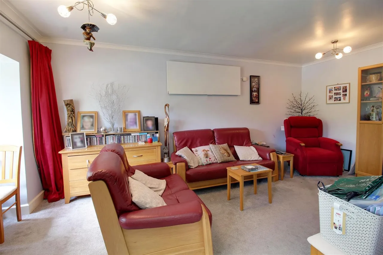 Billy Lows Lane, Potters Bar EN6 1XW, photo 4