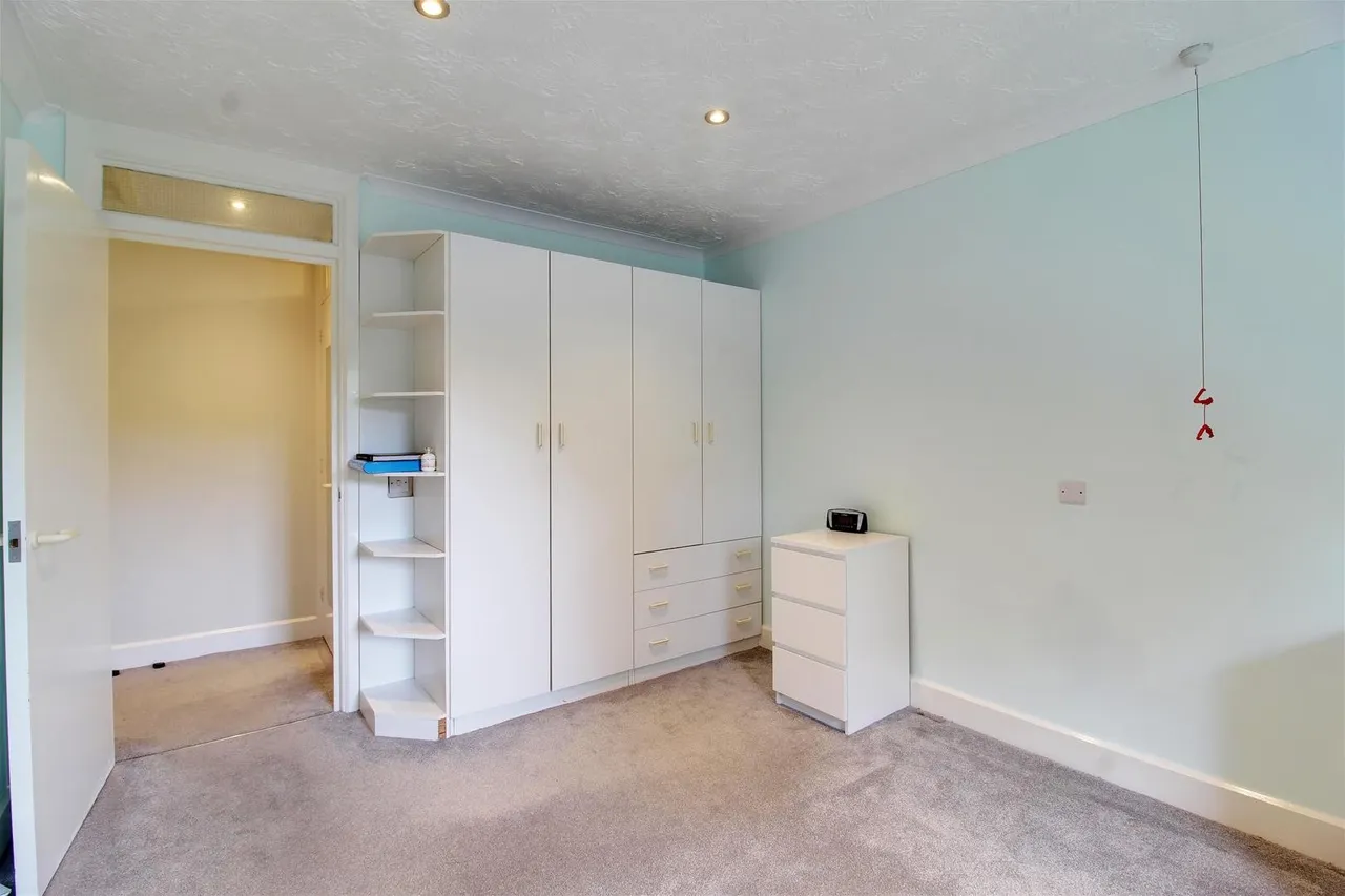 Billy Lows Lane, Potters Bar EN6 1XW, photo 15