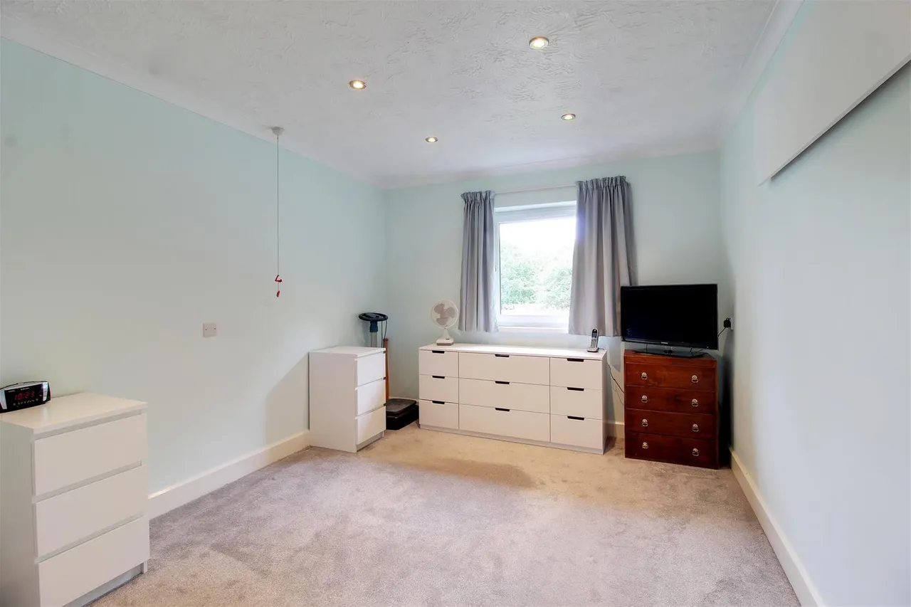 Billy Lows Lane, Potters Bar EN6 1XW, photo 7