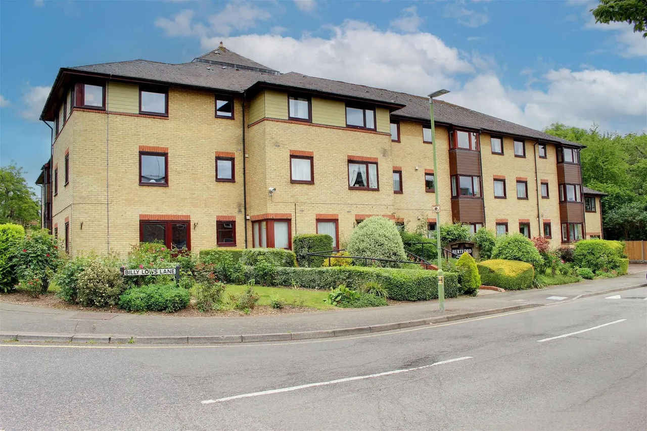 2 bed flat for sale — Billy Lows Lane, Potters Bar EN6 1XW