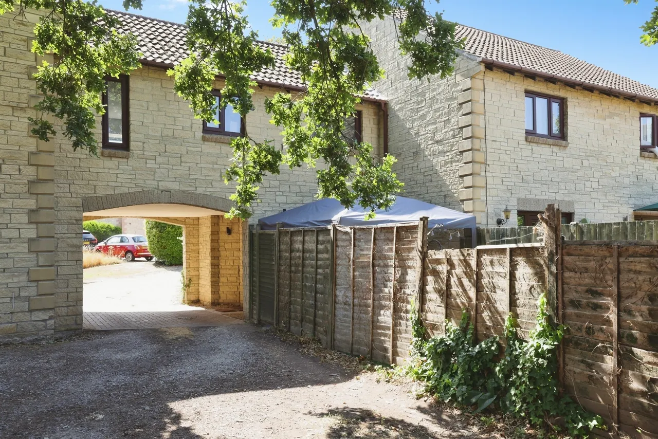 Hazel Grove, Calne, SN11, photo 4