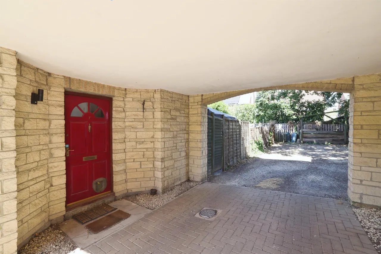 Hazel Grove, Calne, SN11, photo 14