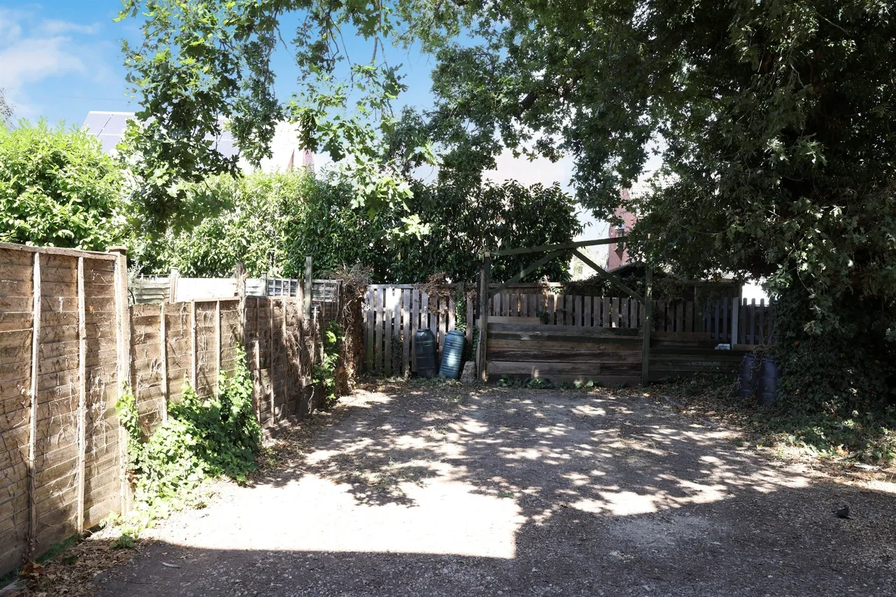 Hazel Grove, Calne, SN11, photo 5