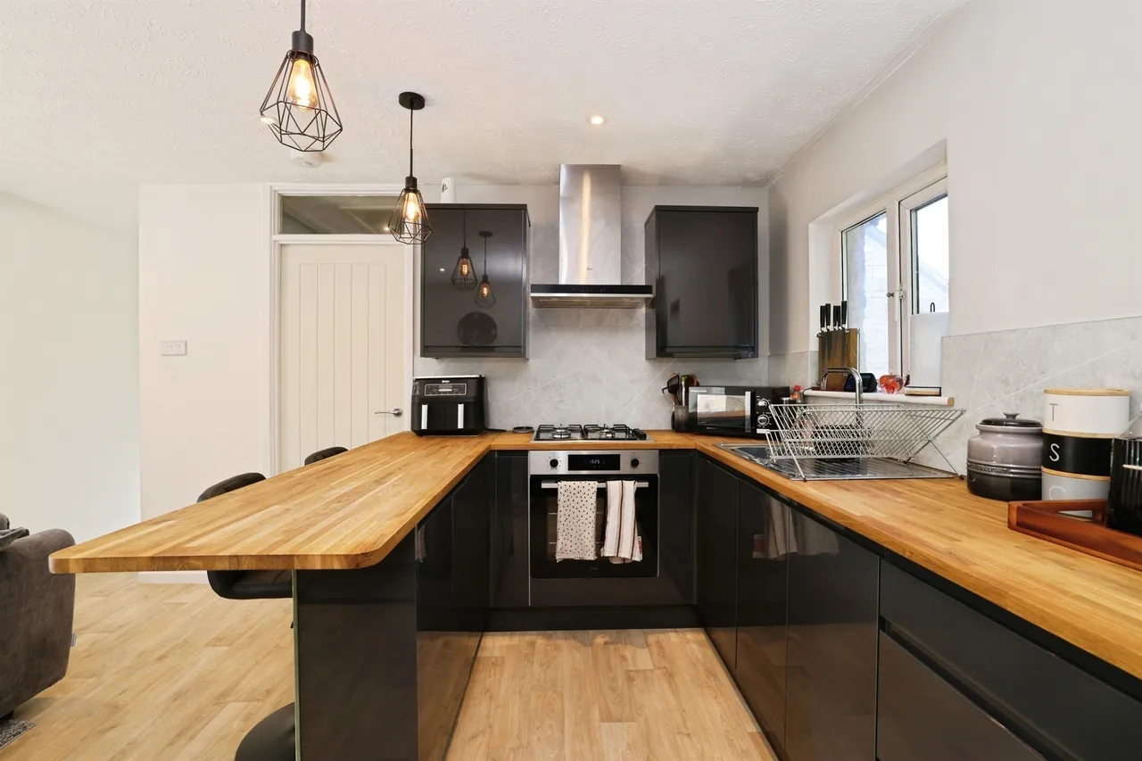 Hazel Grove, Calne, SN11, photo 6