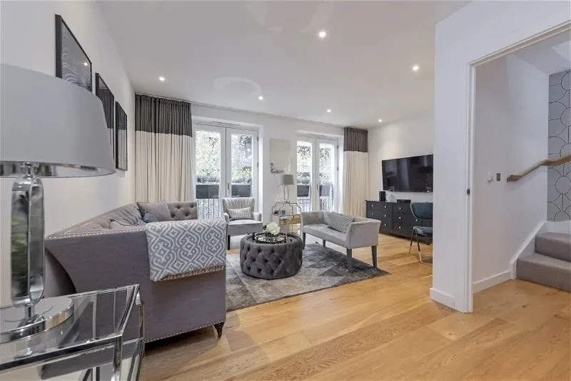 Danvers Avenue London SW11, photo 9