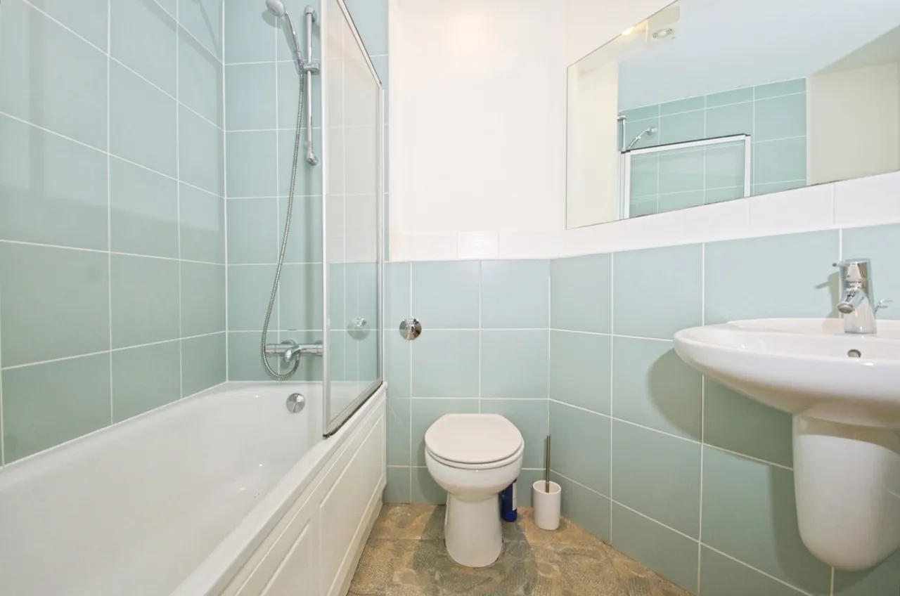 Havannah Street, Cardiff, CF10, photo 14