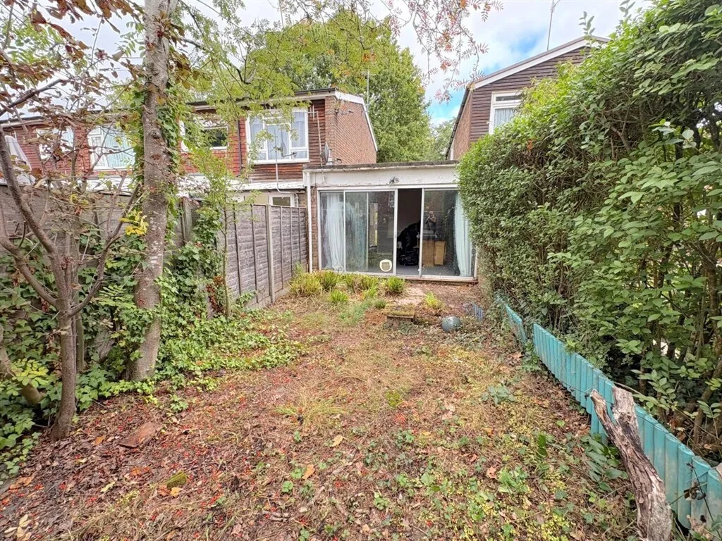 Fettes Road, Cranleigh, GU6, photo 3