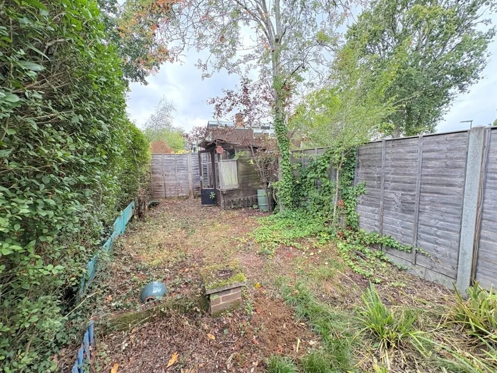 Fettes Road, Cranleigh, GU6, photo 4