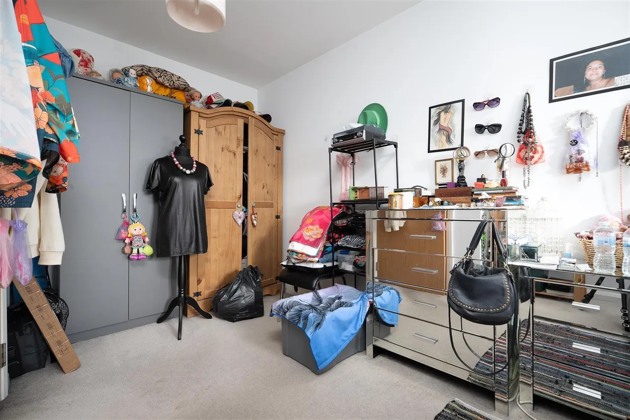 Warwick Road, West Drayton, UB7, photo 9