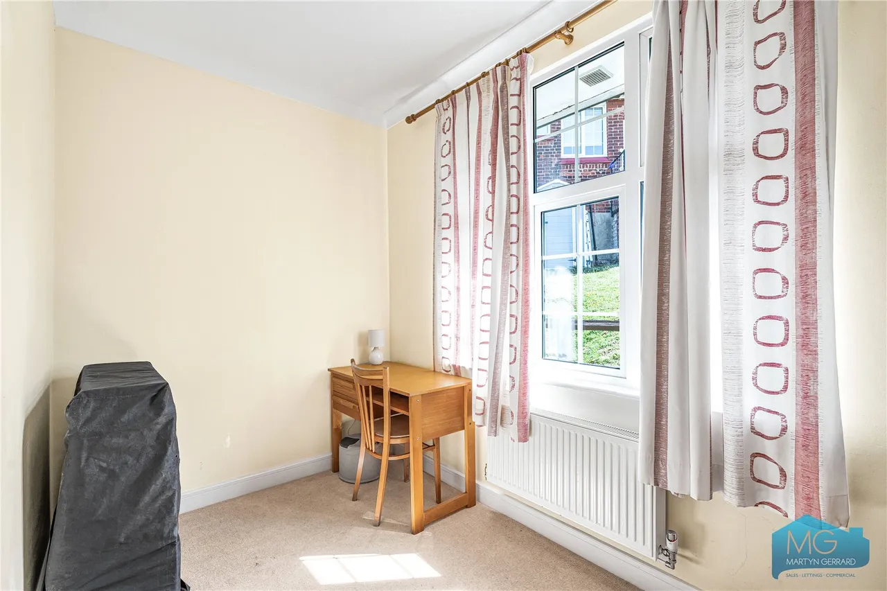 Hammers Lane, London, NW7, photo 9