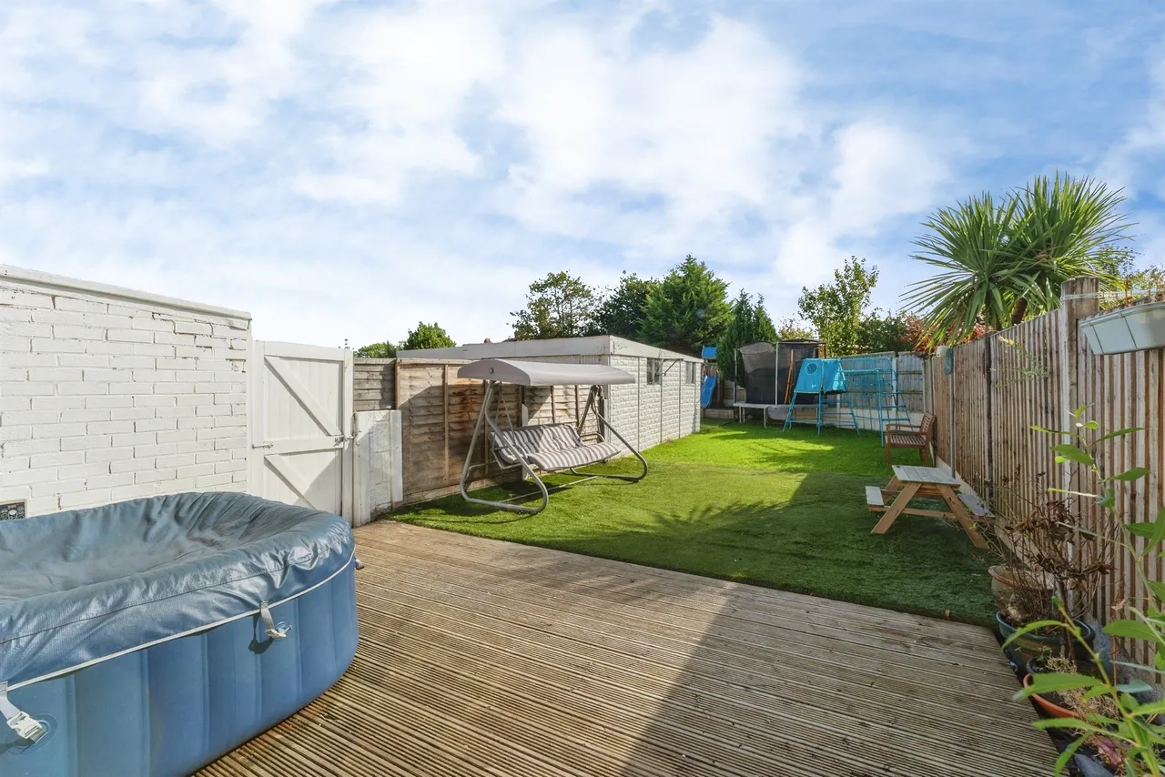 Mill Park Drive, Wirral, CH62, photo 2