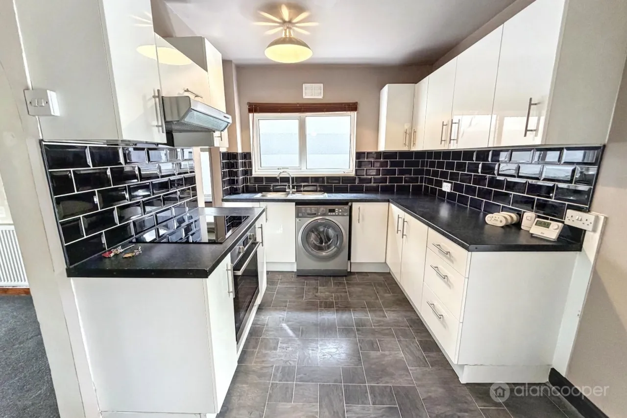 Ivanhoe Avenue, Attleborough, CV11, photo 6