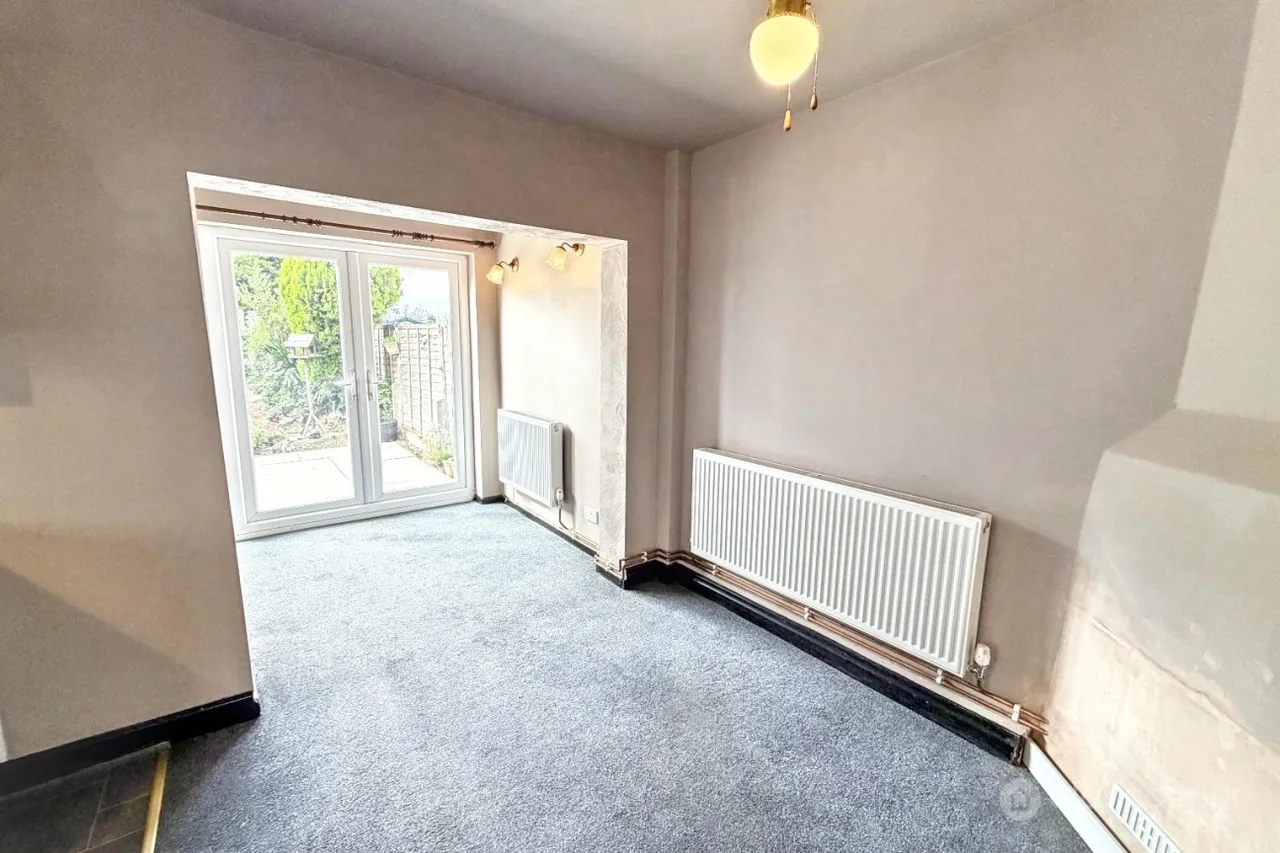 Ivanhoe Avenue, Attleborough, CV11, photo 4