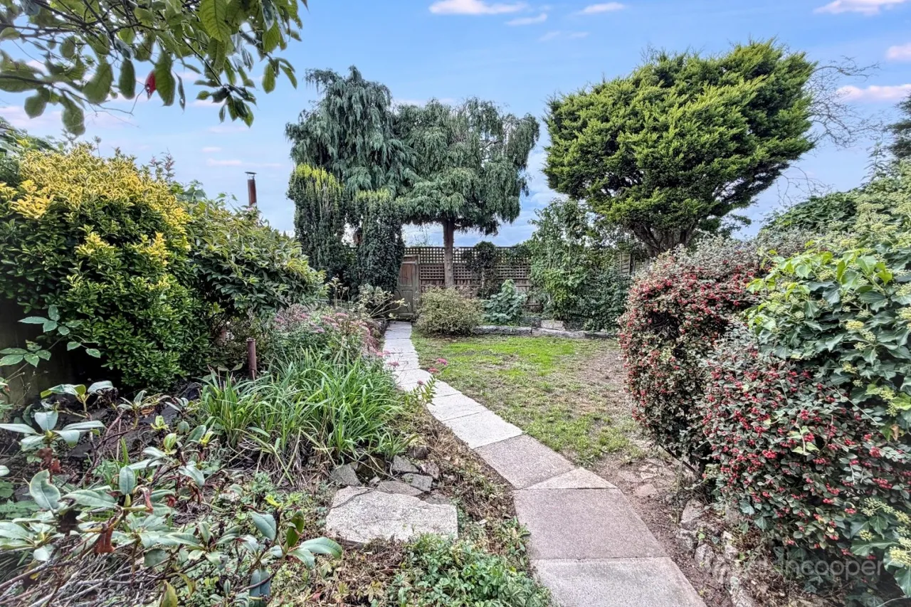 Ivanhoe Avenue, Attleborough, CV11, photo 13