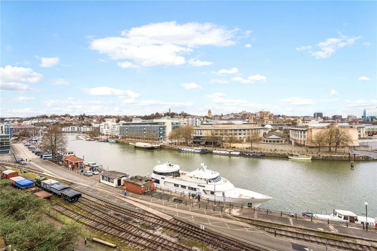The Quays, Cumberland Road, Bristol, BS1 6UQ, photo 10