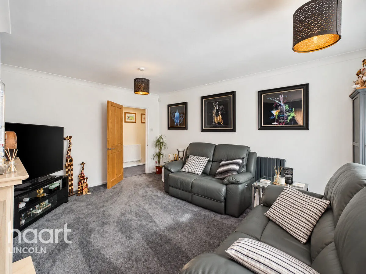 Redhall Drive, Bracebridge Heath, LN4, photo 3