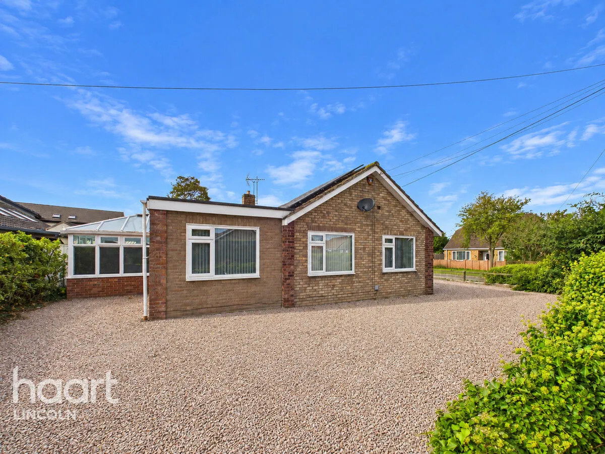 3 bed house for sale, Redhall Drive, Bracebridge Heath, LN4