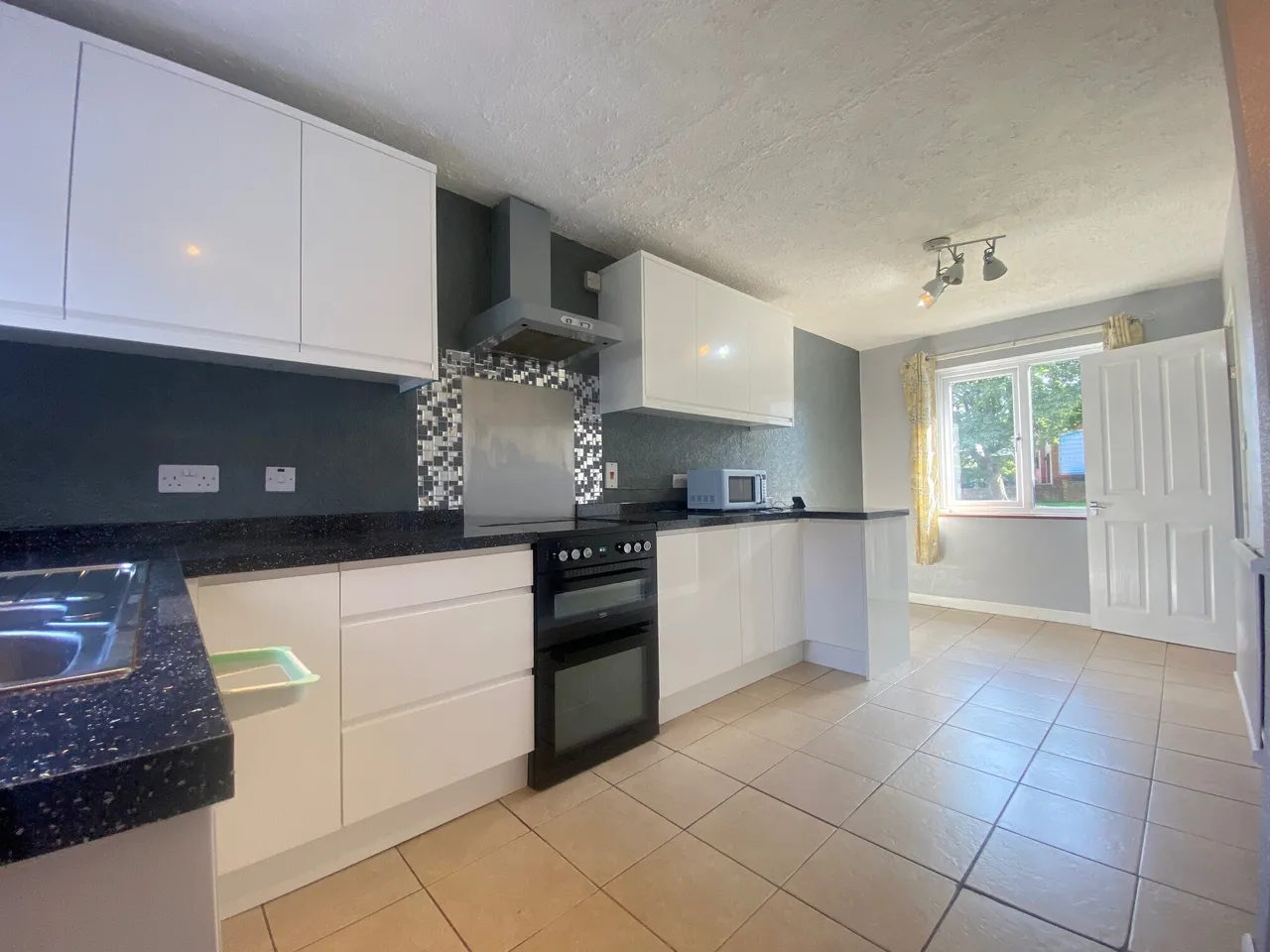Rea Way, WR2, photo 6