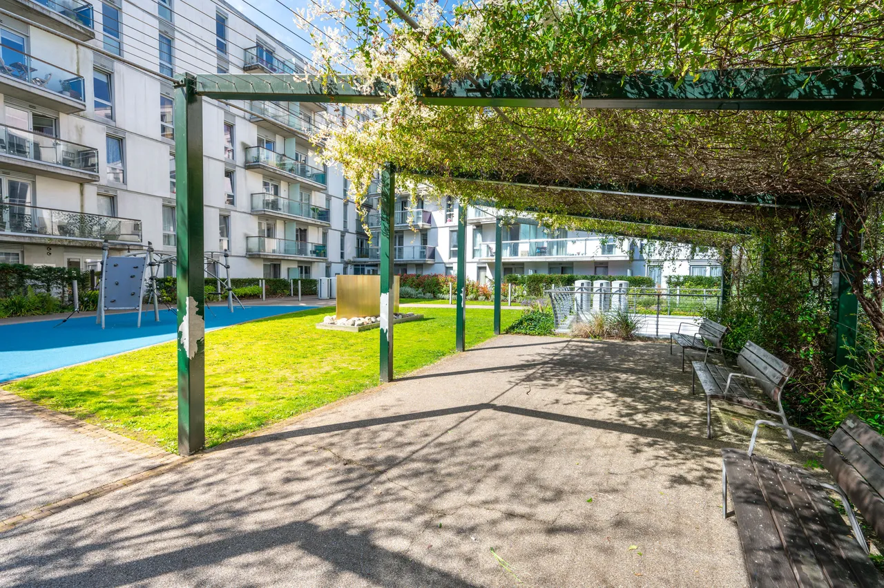 Flat 76, Quadrant Court, Empire Way, Wembley, photo 4