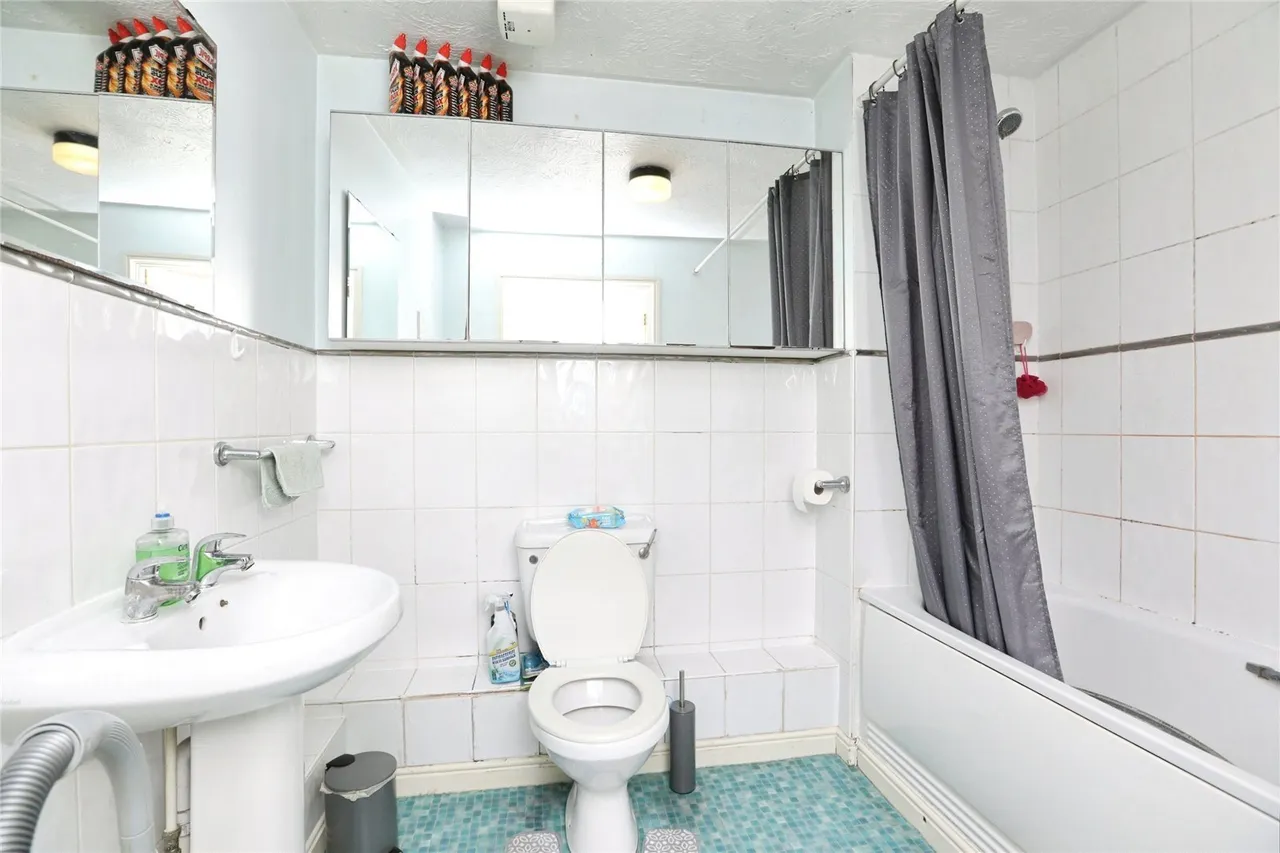 Radnor Close, Maidstone, Kent, ME14, photo 8
