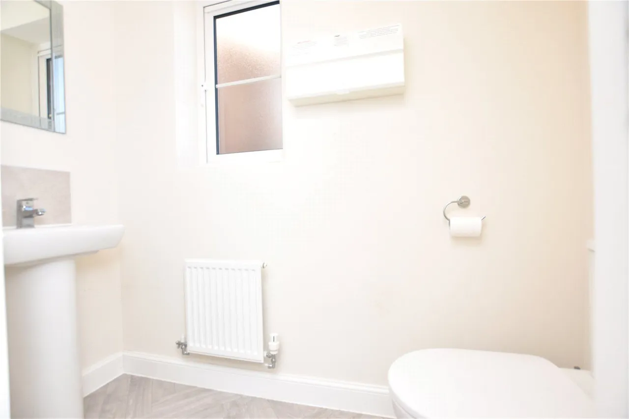 Churchyard Drive, East Ardsley, WF3, photo 15