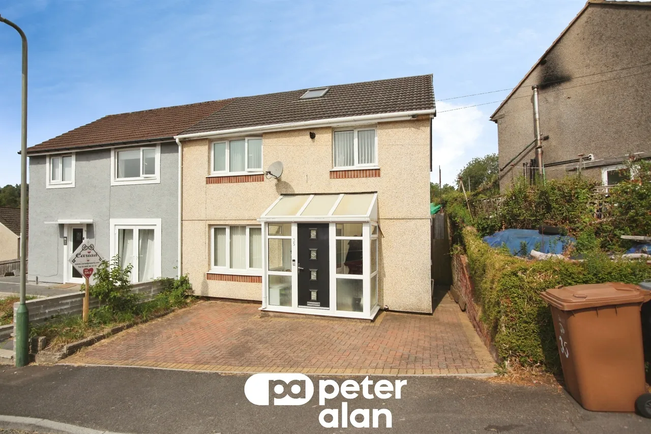 3 bed house for sale, Overdene Blackwood, NP12