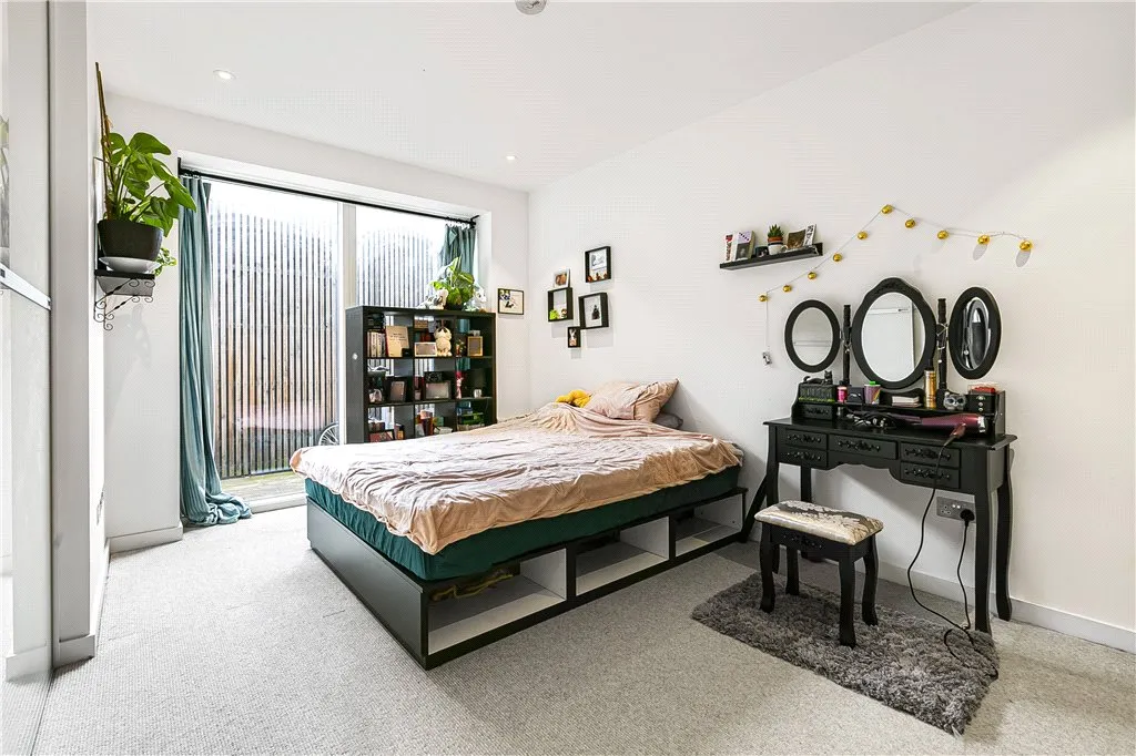 Fairfield Avenue, Staines-upon-Thames, TW18, photo 4